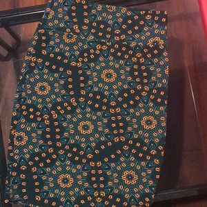 Small lularoe Cassie skirt in excellent condition